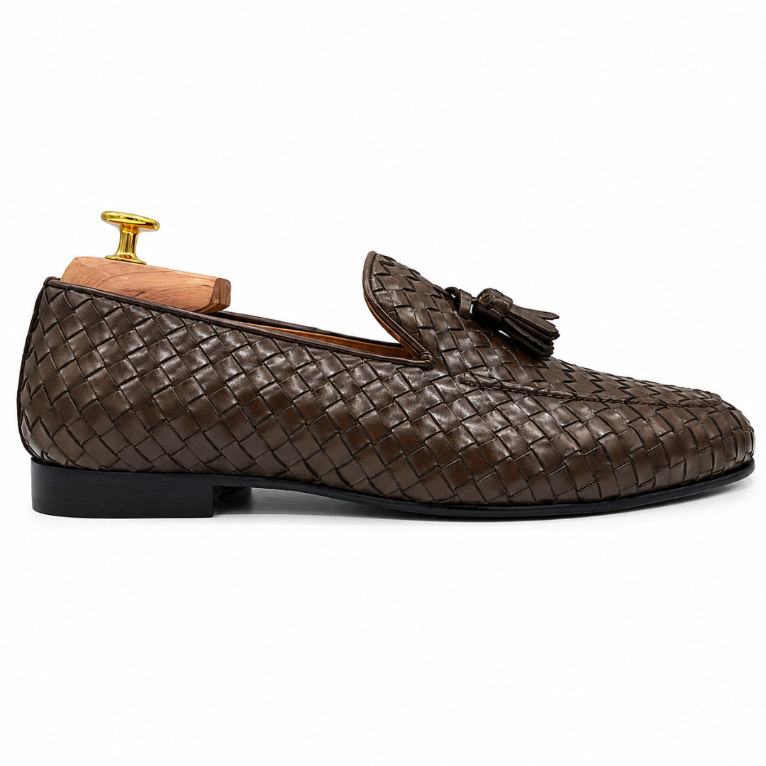 Mocassins elegantes em pele trançada