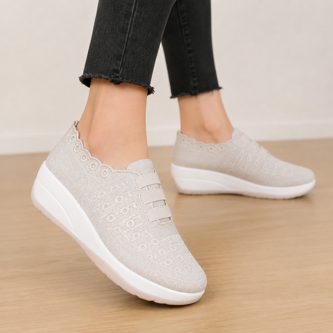 Sapatilhas Slip-on Bordadas e Elegantes com Ajuste Elástico