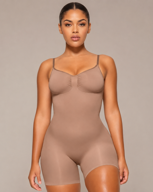 Modelador de Corpo com alças e aumento das nádegas