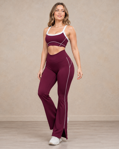 Conjunto Desportivo com Top e Calças Flare