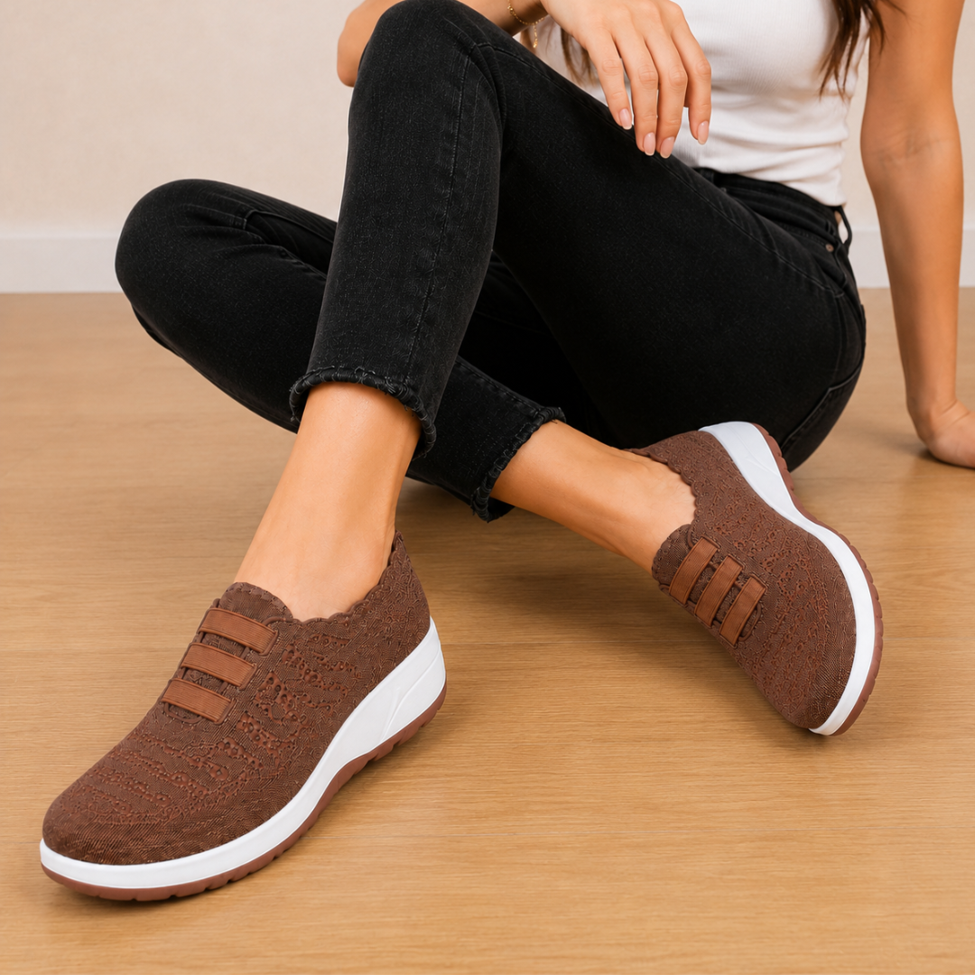 Sapatilhas Slip-on Bordadas e Elegantes com Ajuste Elástico