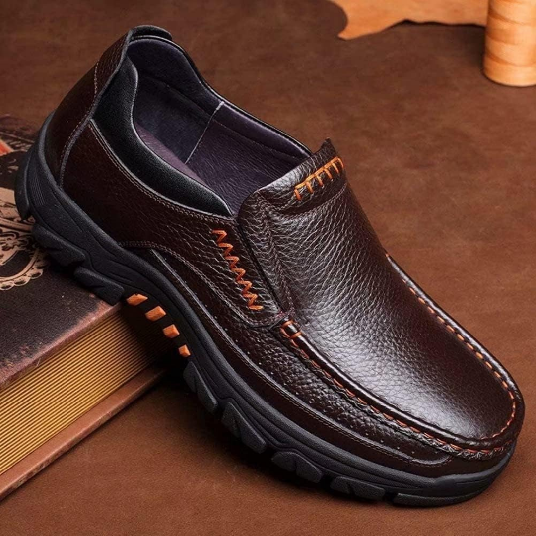 Mocassins casuais em pele