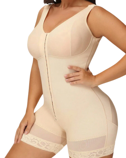 Cinta de alta compressão com efeito modelador e abdominoplastia
