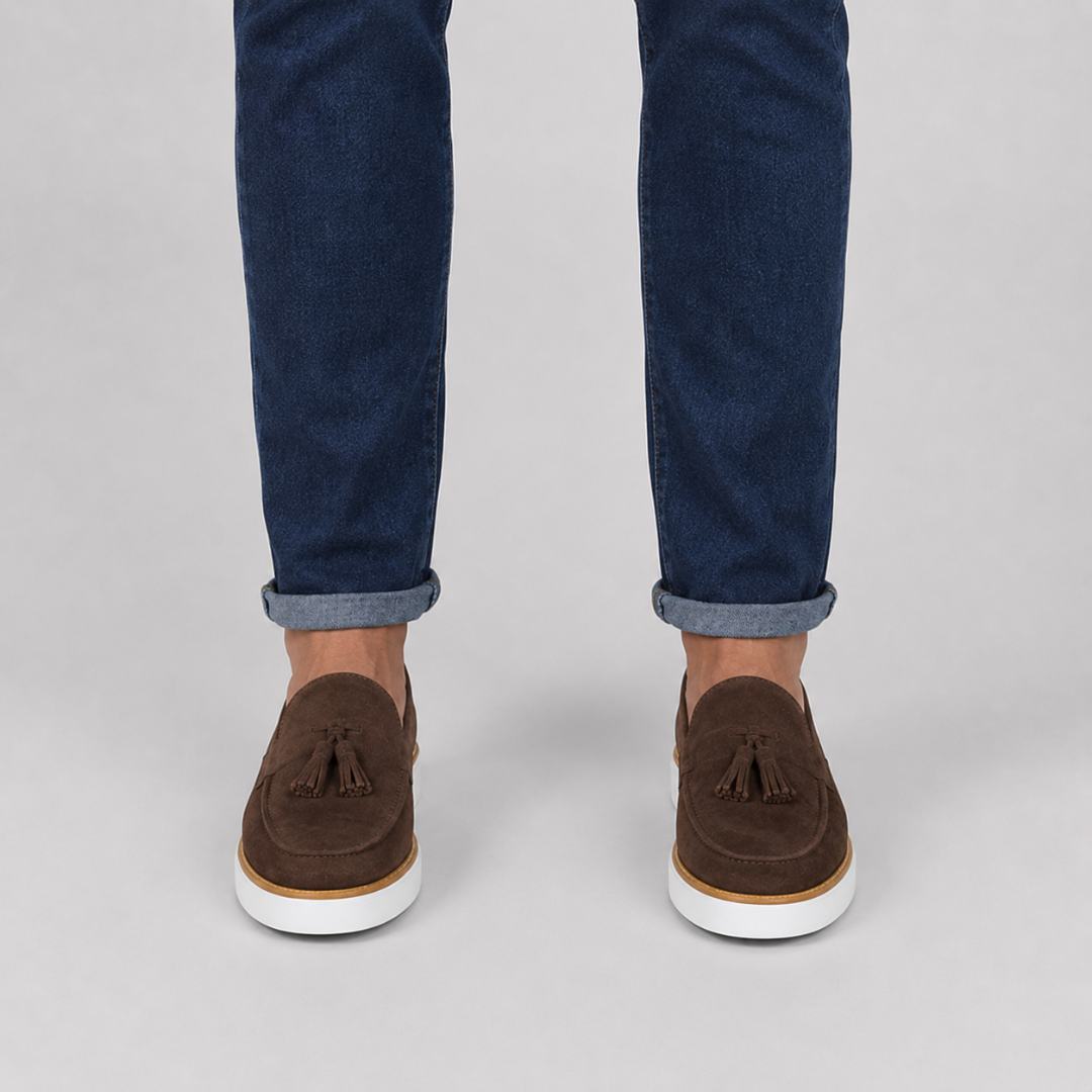 Mocassins Casuais de Camurça com Borlas