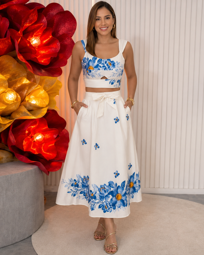 Conjunto de Top Curto e Saia