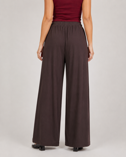 Calça pantalona com cintura elástica