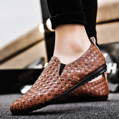 Mocassins com Textura Trançada