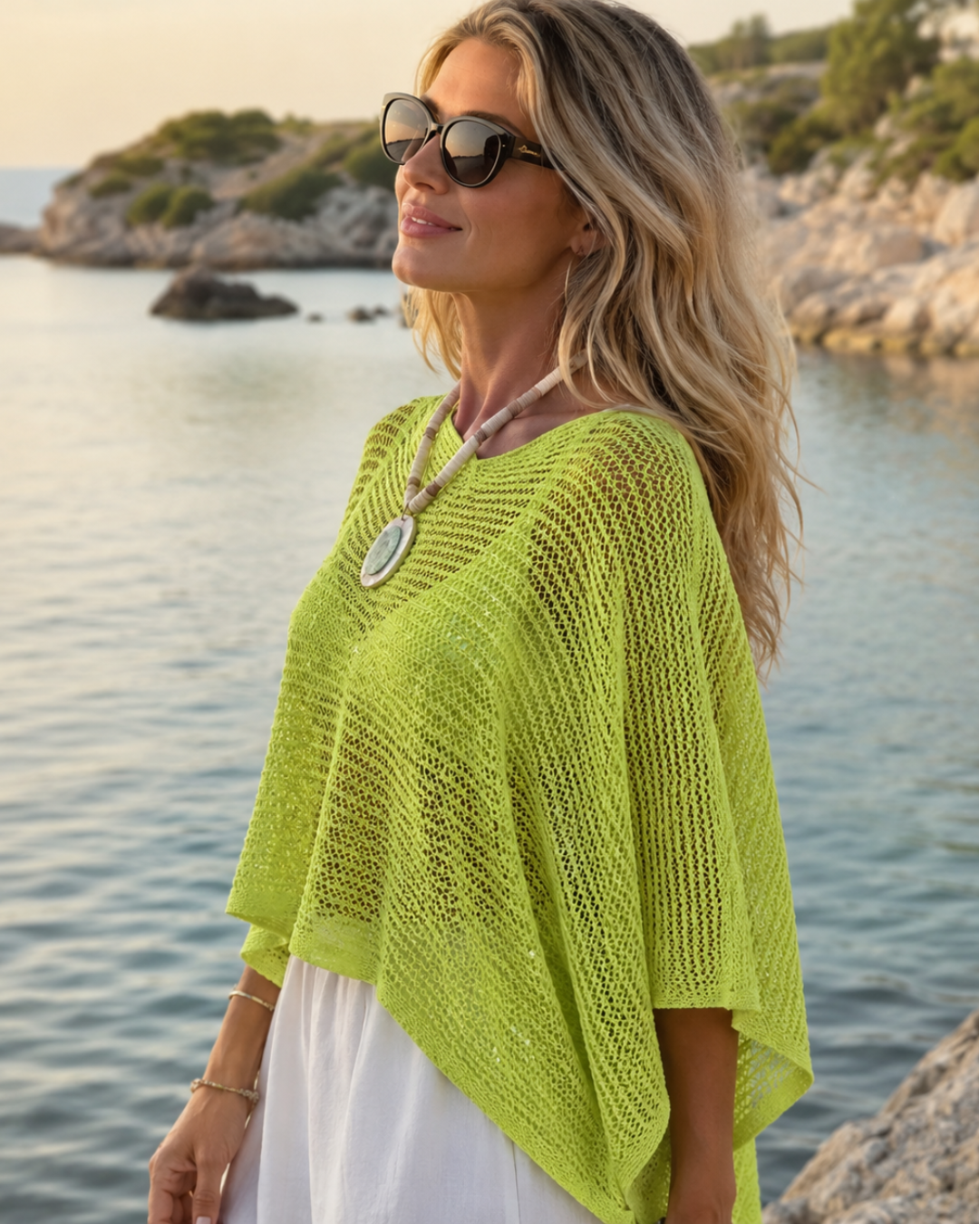 Poncho em Malha Rendilhada para Praia