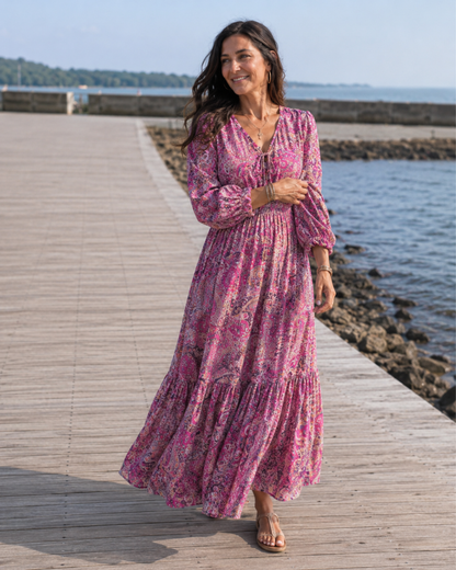 Vestido Comprido Estampado com Decote Ajustável e Saia Fluida