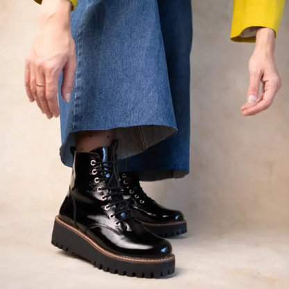 Botas Urbanas de Plataforma com Sola Track
