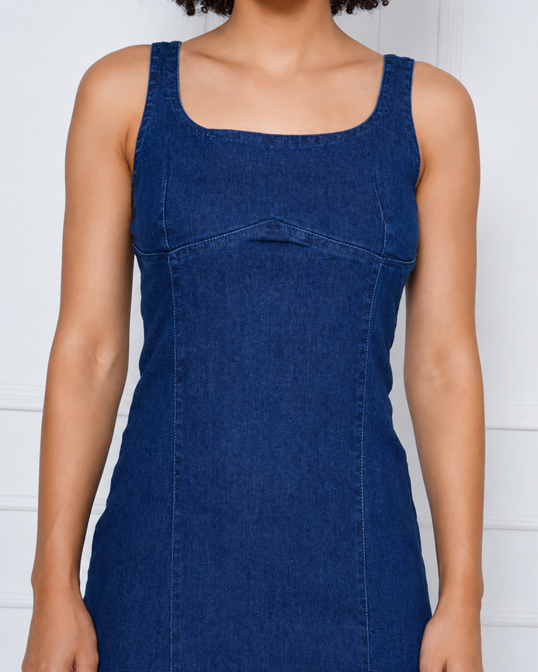 Vestido Denim com Decote Quadrado