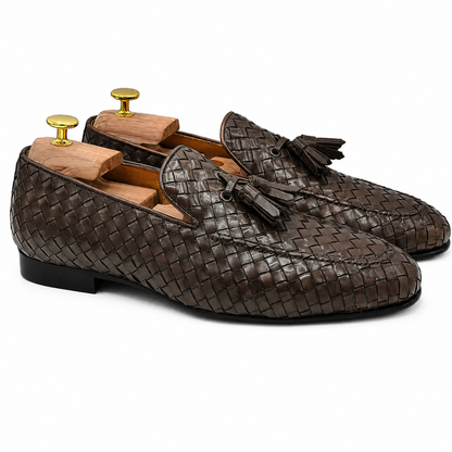 Mocassins elegantes em pele trançada
