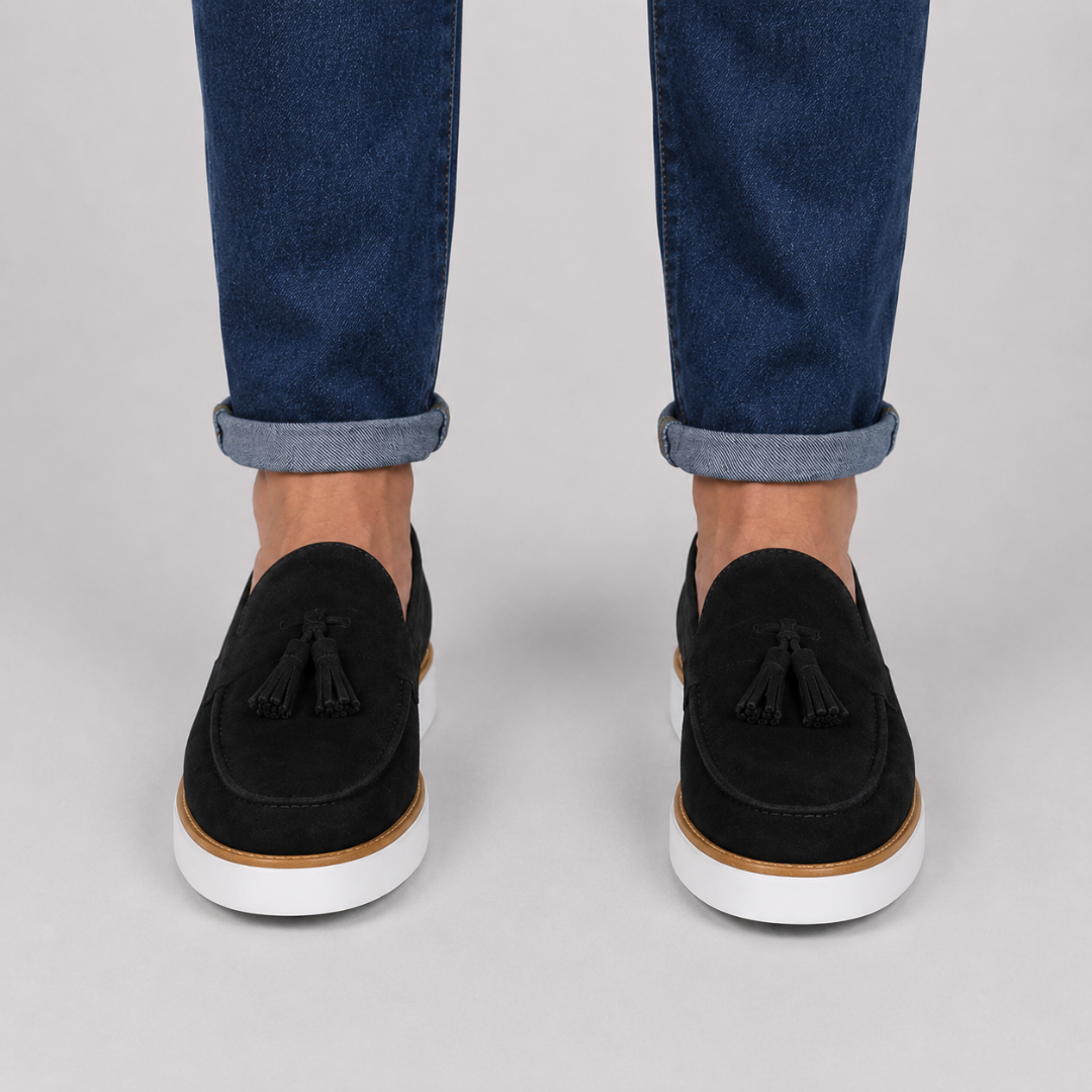 Mocassins Casuais de Camurça com Borlas
