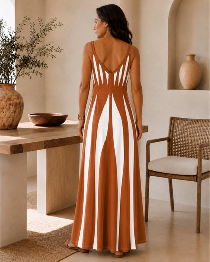 Vestido Comprido de Alças com Padrão Ondulado