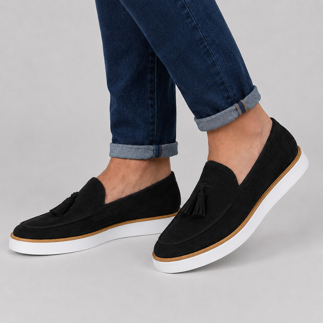 Mocassins Casuais de Camurça com Borlas